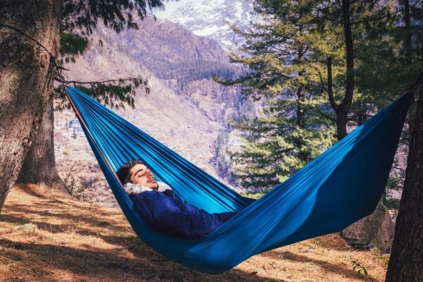 Why sleep is so healthy &amp; you should swap the hammock for the bed more often - 
