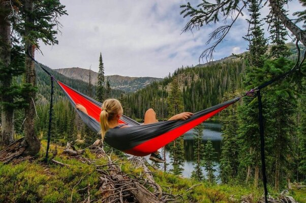 Hiking and chilling in a hammock: the perfect combination - 