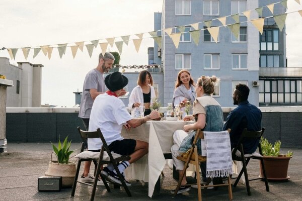 The benefits of a holiday at home and ideas for activities - 